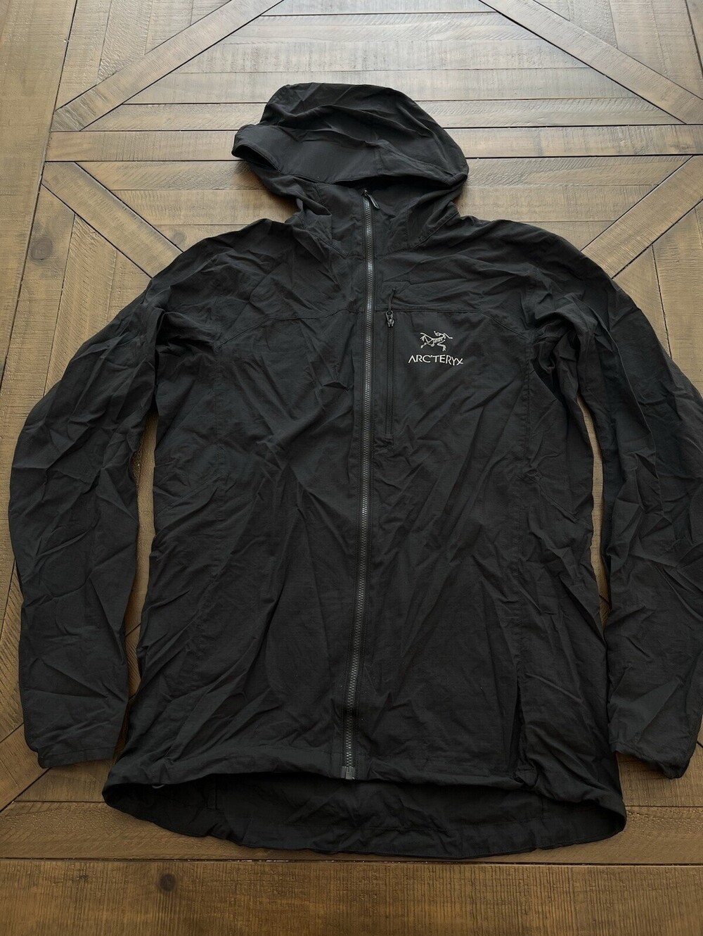 NEW Arc'teryx Squamish Hoody Men's Small | Light Compressible Windshell